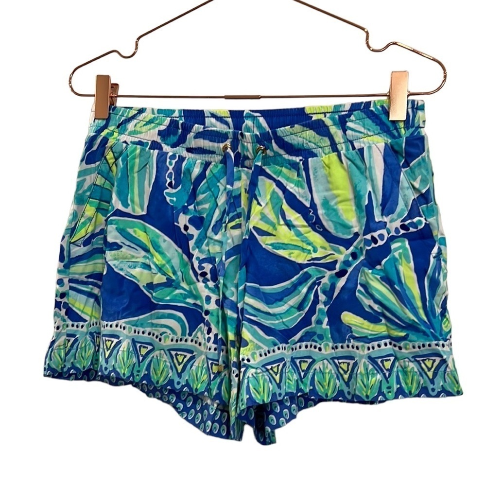 Lilly Pulitzer blue & green patterned shorts. Size small